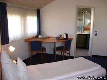 Hotel Crystal Filderstadt Dış mekan fotoğraf
